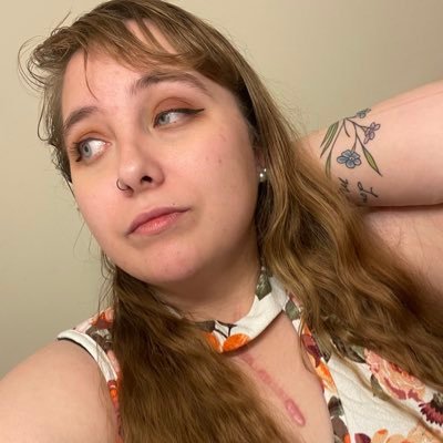 KristinPoteet's profile picture. Rien n'est éternal |26| Bookwork 📚| Dog Mom🩵| Momento Mori, Momento Vivere