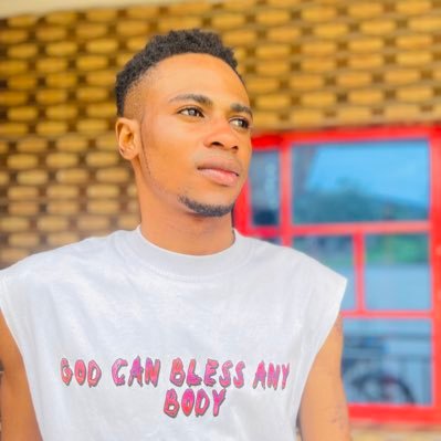 SefiuO99726's profile picture. 