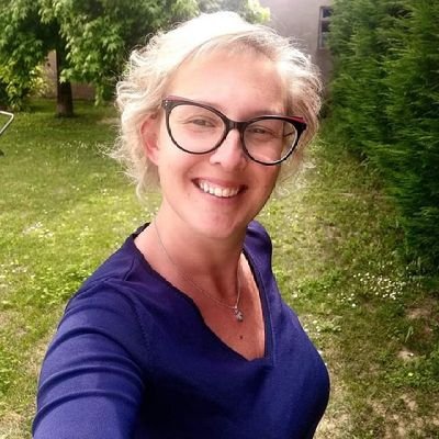 FlorenceM10206's profile picture. 😒