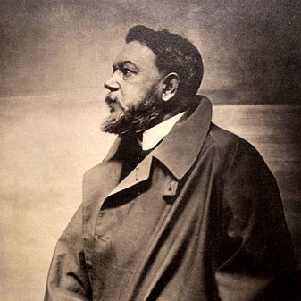 Joaquín Sorolla y Bastida was a 19th century Spanish painter. #artbots by @nuwaves_future