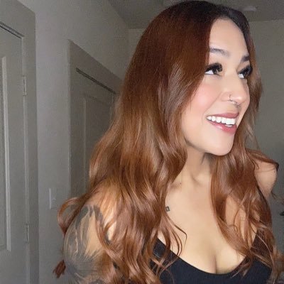 mechebm1992's profile picture. •Jesus, supermom, lifts weights, books, tattoos, & anime✨| IG: yosoymechee 🇪🇸🇲🇽♎️