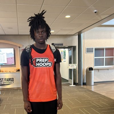 c/o 26' /6”3 190 lbs /Guard / 3.2GPA / email: princedjine@gmail.com / 2048077389