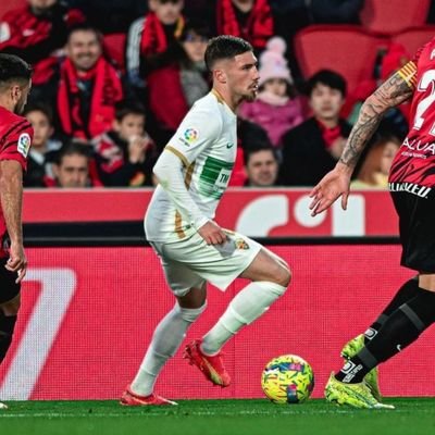 carmonismoo_'s profile picture. Qué cojones me pongo ahora