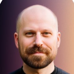 I'm a product designer & frontend developer hybrid in Tokyo🗼& NY 🌆 - Designer of https://t.co/bxgpT1IGJM