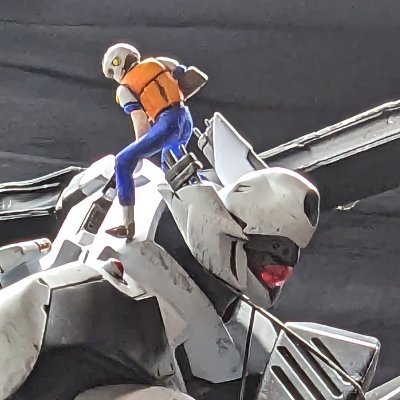 パトレイバー、エヴァ、ガンダム、マクロス、AKIRA。1974年製。2児の父。1/35HAL-X10、1/35ハヌマーンフルスクラッチ。 パトレイバー模型コンペ「国際レイバーショウ(仮)」主催者。劇場版パトレイバー、コミック版パトレイバー、PATLABOR 3D SHOWが大好き。
製作記はHPへ。