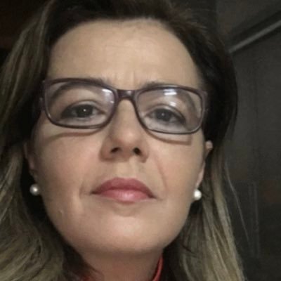 SOU BOLSONARISTA. NÃO É MOMENTO PARA FICAR SOBRE O MURO. E VC? SE FOR, ME SEGUE, SE NÃO FOR, PASSE BATIDO.