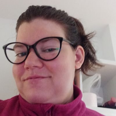 ChiaraRWriter's profile picture. ✒️Escritora en ciernes | ❤️Amante de las palabras |Soñadora con un bolígrafo en la mano y un universo en la mente 🌌✨