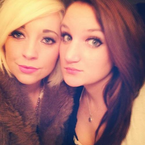 StephZaloumis's profile picture. Advertising student in Surrey.