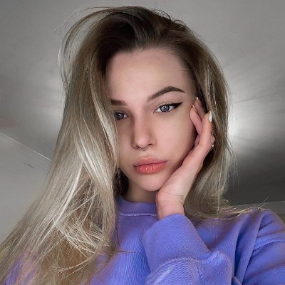 🖤Model🤍I create meaningful contemporary art👁🗨
Karina, 30, model, artist, foodie,shareholder of two beauty companies