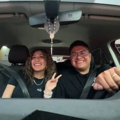 MichimaniH's profile picture. Dedicado a la Mercadotecnia, Medios Digitales y Sistemas. Esposo, futuro papá y amante del café. Agradecido siempre con Dios, el universo y la vida.