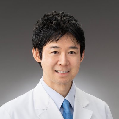 医学博士。日本専門医機構認定形成外科専門医。「若返り治療は費用がかかり続けるもの」、「美容医療は1回の効果はそれほど期待できない」という従来の常識を変え、「身内にも勧められる安心・安全・確実なアンチエイジングの医療や知識」を多くの方々に提供することが使命だと思っています。患者様の笑顔や喜びの声に価値があると感じます。