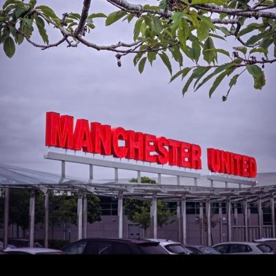 Nice and cool…… I deal with p o p, screeding, painting and 3D wallpaper and kitchen cabinets wallpaper ..man utd fans