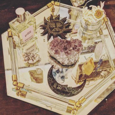 lover of nature, art, music ~ eBay shop owner #vintagefashion #vintageclothes
https://t.co/3YmqYt5RFe