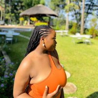 Shalom (@shaloshaloe) 's Twitter Profile
