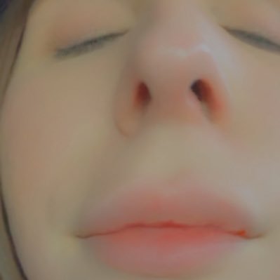 bagelglitter's profile picture. 29 | momager to @reallylittlecat