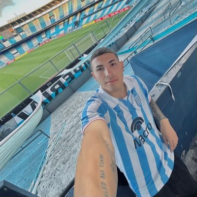 Racing club - Diego Milito 22 | Barber, photographer, graphic design.