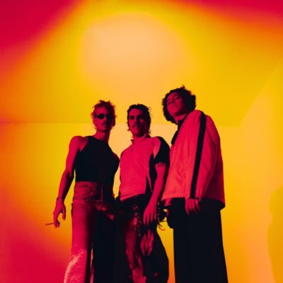 Ouça nosso novo disco