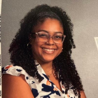 JCPS Family Resource Coordinator. Proudly serving students and families at Bates Elementary 💛💙