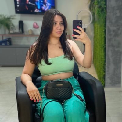 leticia_biz's profile picture. ✨