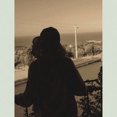smraipk's profile picture. Güneş'in sana gelmesini istiyorsan,  gölgeden çık ...🌤☀️