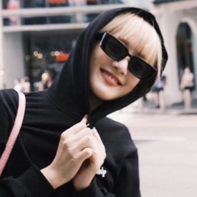 dailynicha's profile picture. 