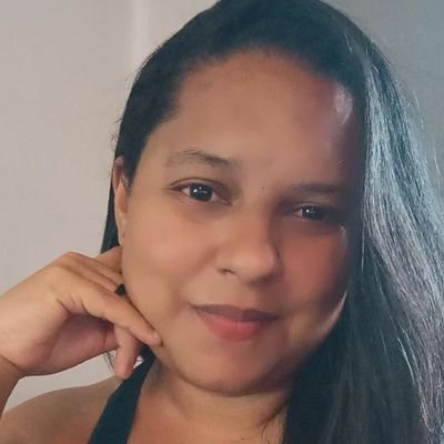 Diário de uma advogada bipolar, boiolinha, ethic fluid, autodepreciativa e com pressão baixa. Concurseira e futura PGR (não me pergunte como).