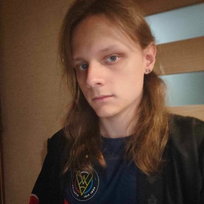 🇵🇱 | 24 | esports || #G2ARMY #VforVictory ||
Msc CS student || he/him ||
🇵🇱/🏴/ some 🇩🇪
