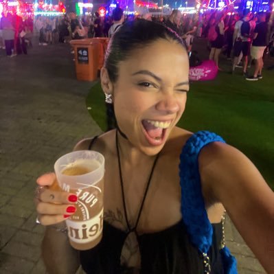 sgomescamila's profile picture. mundinho particular para reclamar de tudo e de todos