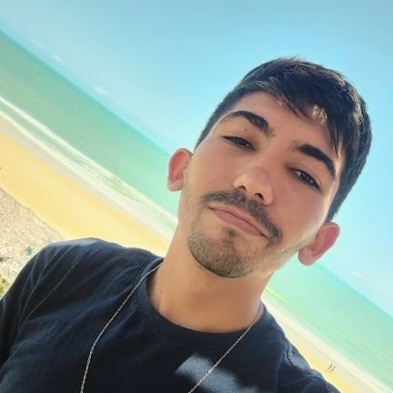 jogador profissional de mainesgrafiti
gosto de café 👍🏻