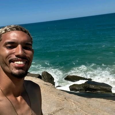 @Flamengo 🖤❤️/ Lute, conquiste e jamais perca a sua fé./ Papai do Miguel 👣👨🍼