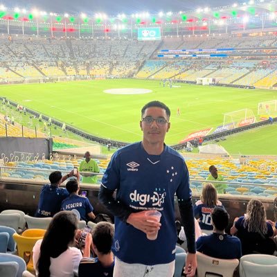 Direito UFMG @cruzeiro | personagem meramente ilustrativo, os tweets aqui não condizem com a realidade