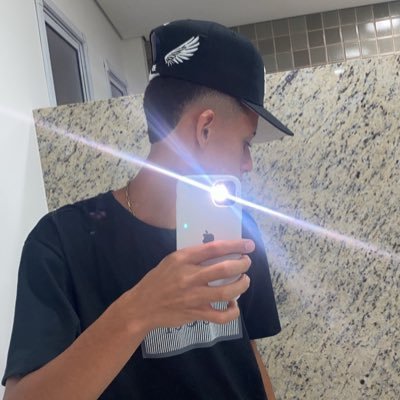 bernardoobk_'s profile picture. bh