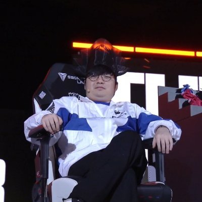 MaluiiLOL's profile picture. Support Player 803lps GM peak 🇪🇸

OPGG https://t.co/Gm6MWq4VdN

Support para .....