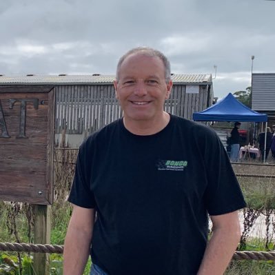 Ex cricketer, trying to play golf. Married, 2 cats, LUFC fan, @YorkshireCCC member & ACC sim racer. Front garden once rated a 6/10 by @realtimvine .