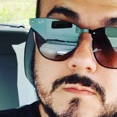 🎮 Gamer | 🎬 Cinéfilo | ⚽️ Apaixonado por futebol | 💬 Compartilhando dicas, gameplay, resenhas e memes |