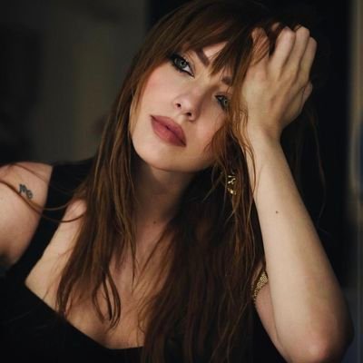 studentessa di Giurisprudenza//
appassionata di musica, film,serie tv e trash/ @acmilan ❤🖤
fan account