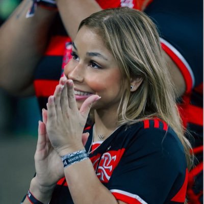 No momento obcecada por Flávia Saraiva