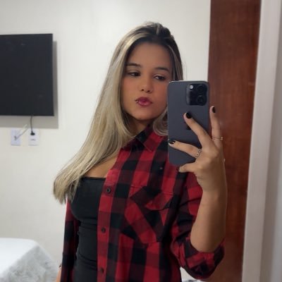 eduardablanco__'s profile picture. A vida é um ciclo constante de términos e inícios. 💫