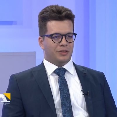 yelisich's profile picture. Political Scientist | Project Manager @PerpetuumBL | Election Analyst @pod_lupom