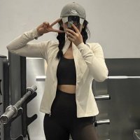 Elena (@bigodesdamiley) 's Twitter Profile