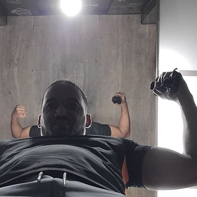 MarlonBaut1sta's profile picture. Simplemente inexpresivo. 🎶#Can. Decirte mmg es mi pasión. 🥰♥️& su opinión ni aporta ni me importa. 🤝