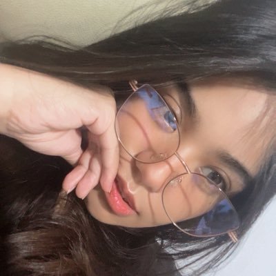 sharalvarez's profile picture. 