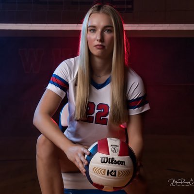 ibaylor2528's profile picture. 5’9 OH • Class of 2025 • 4.3 GPA • Stars Volleyball  • West Henderson High School • #22
