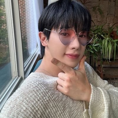 •••~~ Monsta X & Wonho & Seventeen & Got7 & Ateez & StrayKids ~~•••
××× meus bebês +++
