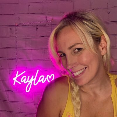 Tall blonde with a big 🍑. Happily married. Here to have fun & make 🍆 hard! No meet-ups, no calls! DM for custom content. 🌶️ 🔗 below to see all of me! 😈 🔞