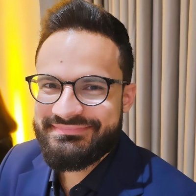 ✝️ Cristão reformado e carismático
🏛 Servidor público
🗞 Jornalista
🌍 Especialista em Relações Internacionais