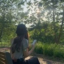 RawnewezuicLtr's profile picture. 