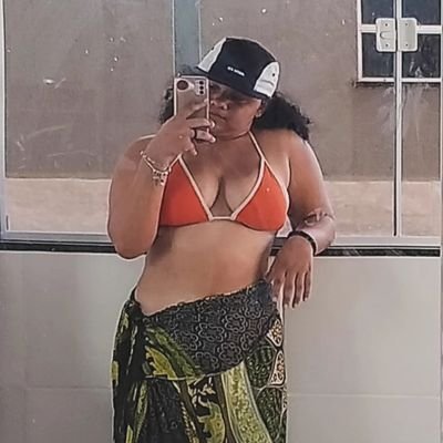 desencantadauai's profile picture. Dormiu na praça,jacaré abraça