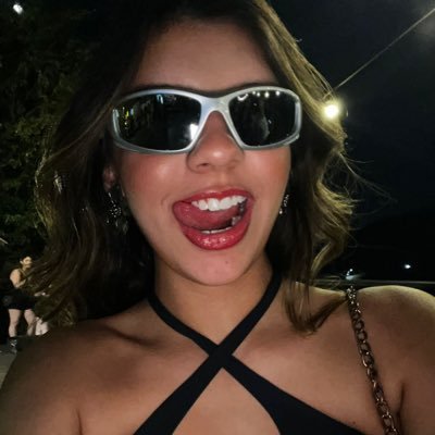 nao leve o conteúdo desse perfil a sério