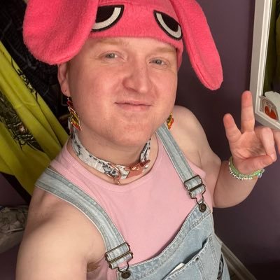 i love you 🌸 diy music enjoyer 🌸 internet dj sometimes 🌸 cleveland based but i get around 🌸 if u see me at a show say hi :) 🌸 free palestine